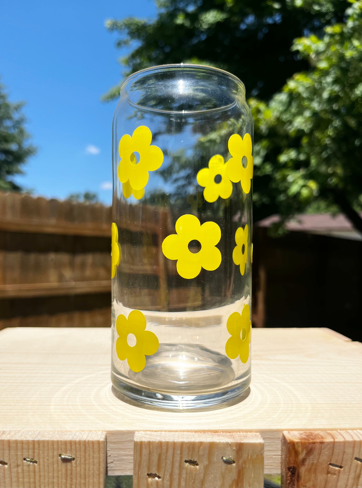 Retro Flower 20oz Glass Can